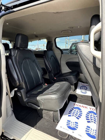 2018 Chrysler Pacifica Touring L Plus