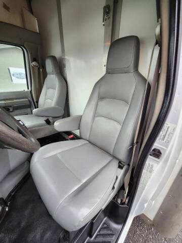 2018 Ford E-Series E-350 SD