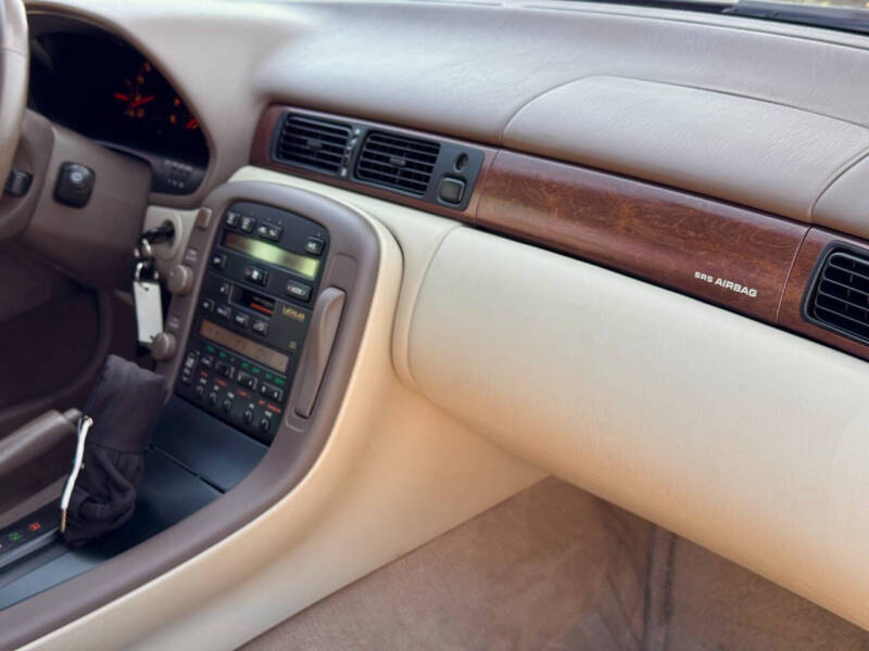 1995 Lexus SC 400
