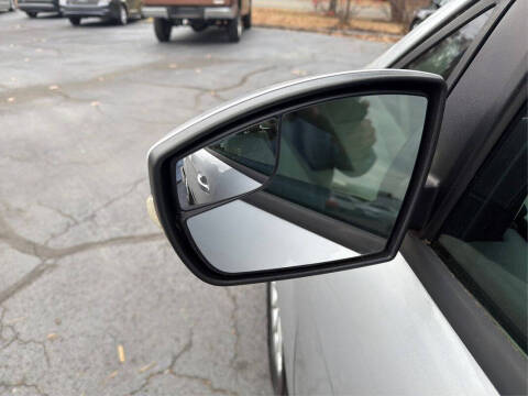 2015 Ford C-MAX Hybrid SE