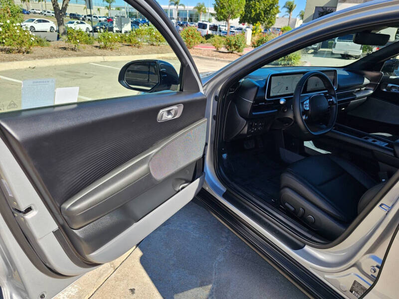 2024 Hyundai IONIQ 6 SEL