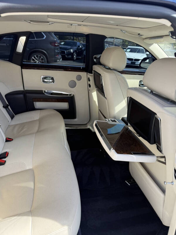 2012 Rolls-Royce Ghost