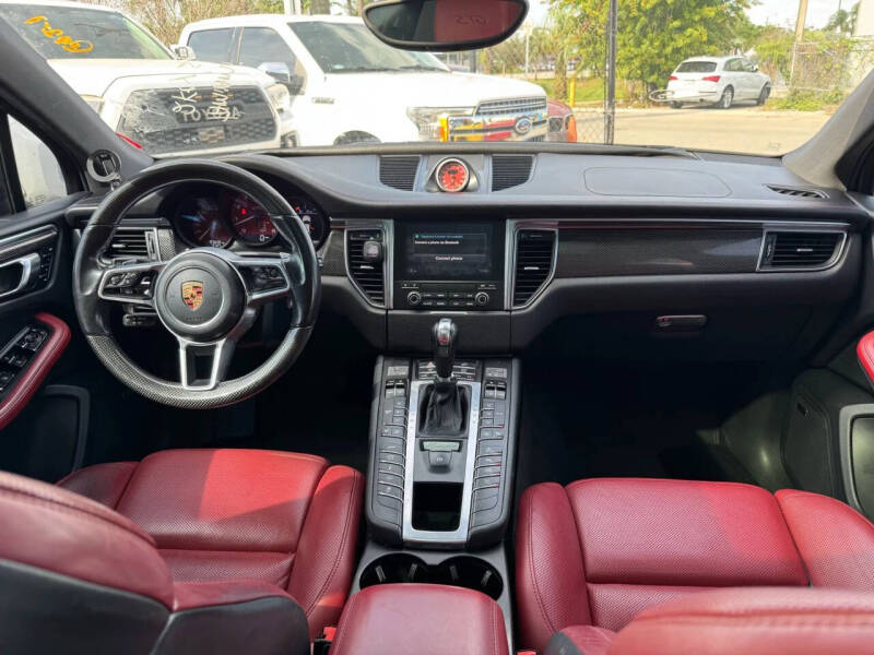 2017 Porsche Macan GTS