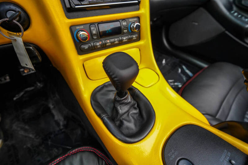 2004 Chevrolet Corvette