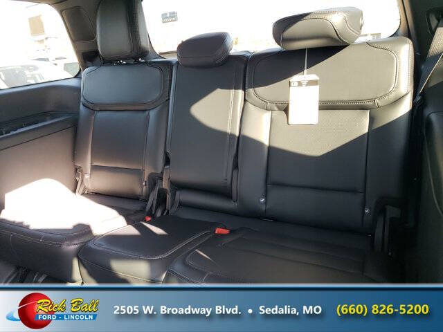 2025 Ford Expedition Platinum