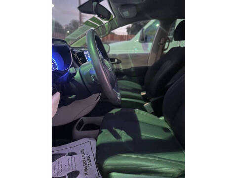 2017 Chrysler Pacifica Touring