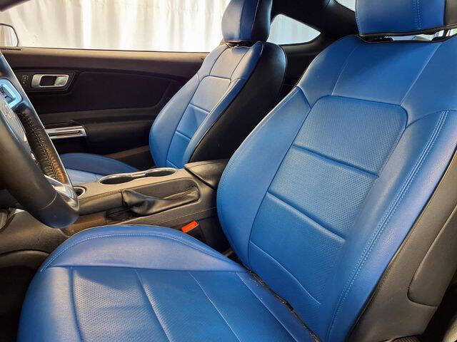 2022 Ford Mustang EcoBoost