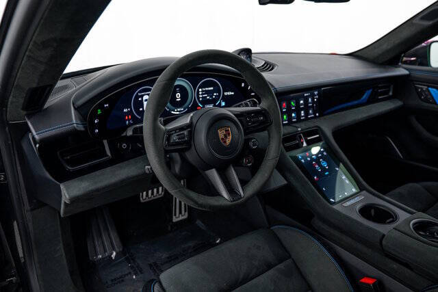 2025 Porsche Taycan Turbo GT