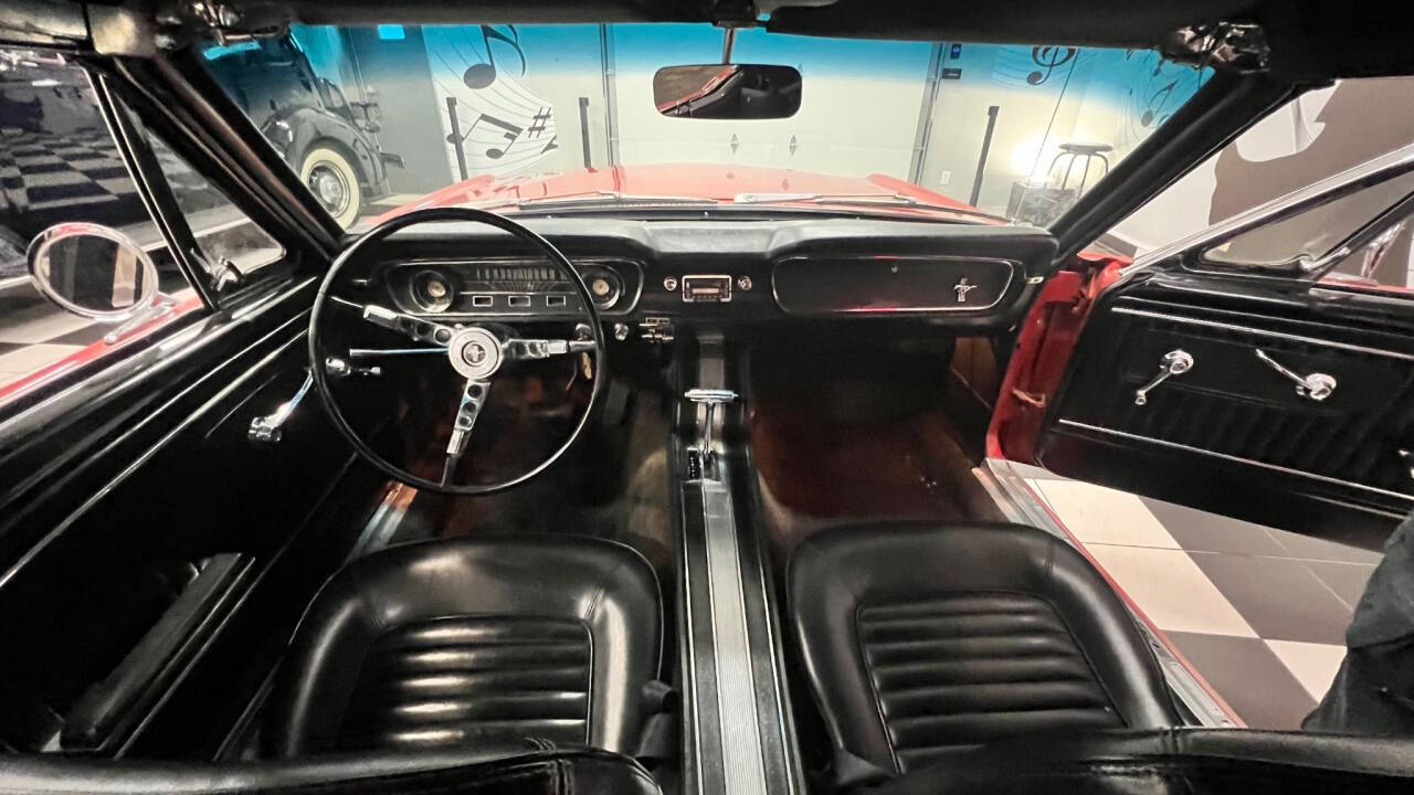 1965 Ford Mustang 21