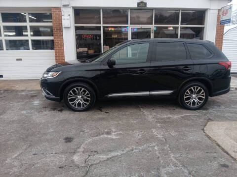 2018 Mitsubishi Outlander ES