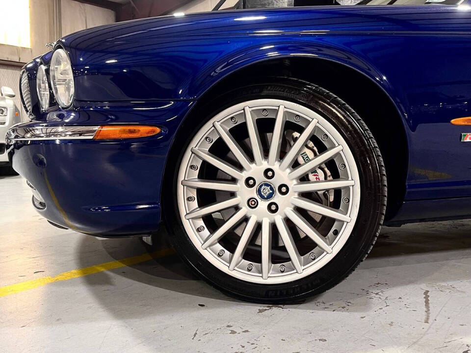 2004 Jaguar XJR for sale at Carnival Car Company in Victoria, TX