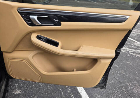 2015 Porsche Macan S