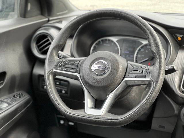2020 Nissan Kicks S