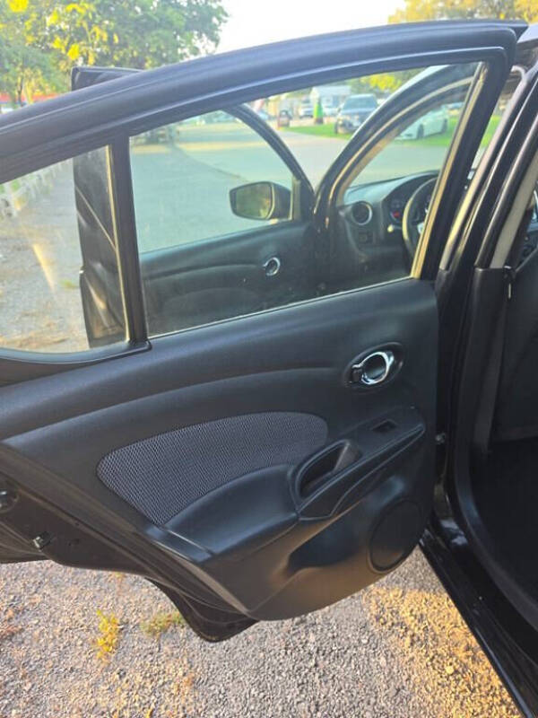 2016 Nissan Versa