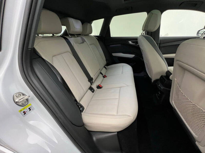 2023 Audi Q4 e-tron quattro Premium Plus 50