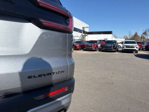 2025 GMC Acadia Elevation