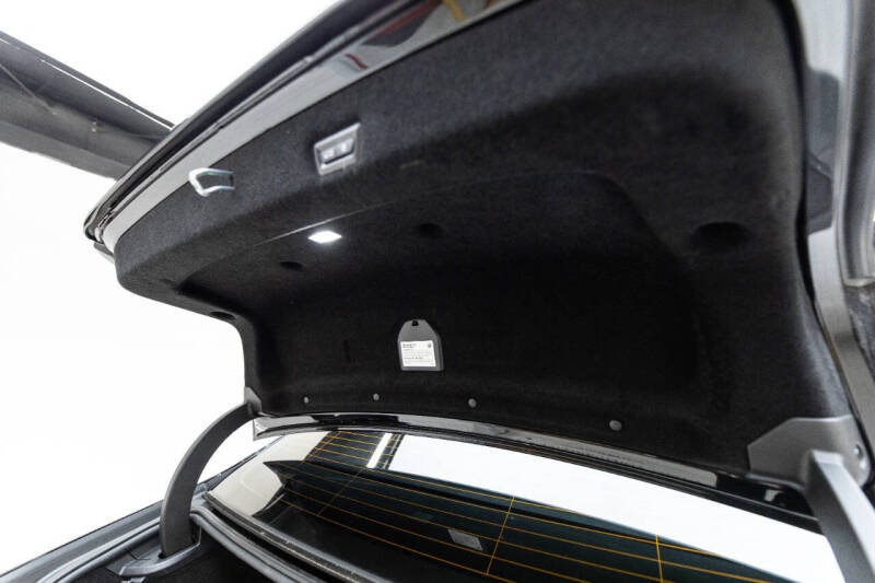 2023 BMW 7 Series 740i