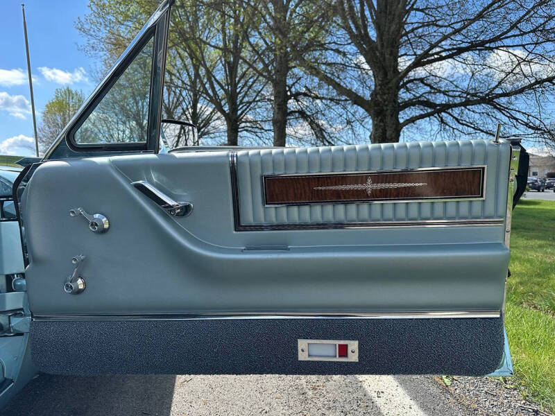 1966 Ford Thunderbird