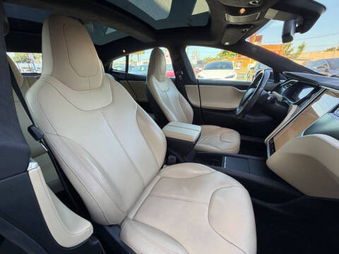 2015 Tesla Model S 85D