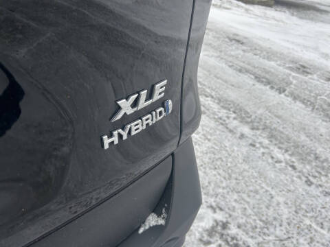 2021 Toyota RAV4 Hybrid XLE