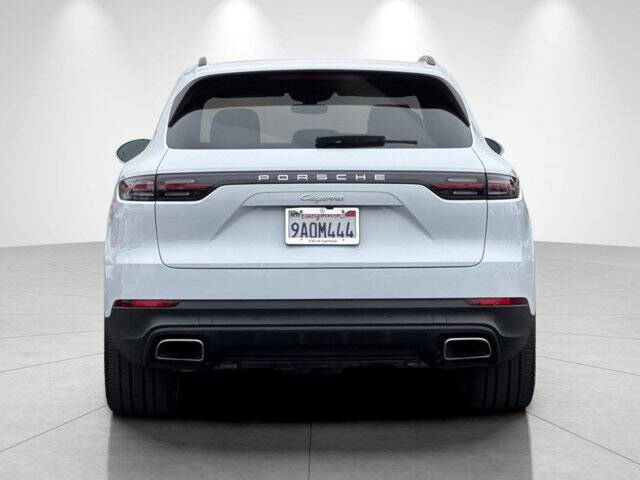 2022 Porsche Cayenne