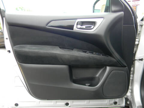 2016 Nissan Pathfinder