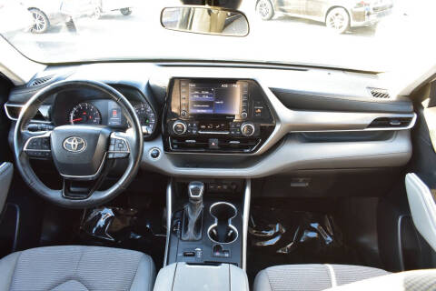 2021 Toyota Highlander LE