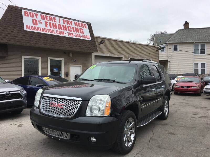 2012 GMC Yukon for sale at Global Auto Finance & Lease INC in Maywood IL