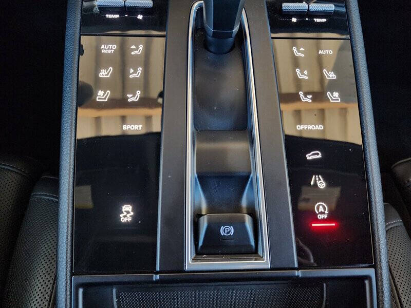2022 Porsche Macan