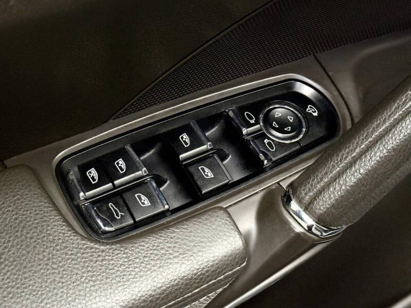 2016 Porsche Cayenne S E-Hybrid