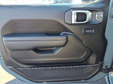 2024 Jeep Gladiator Sport