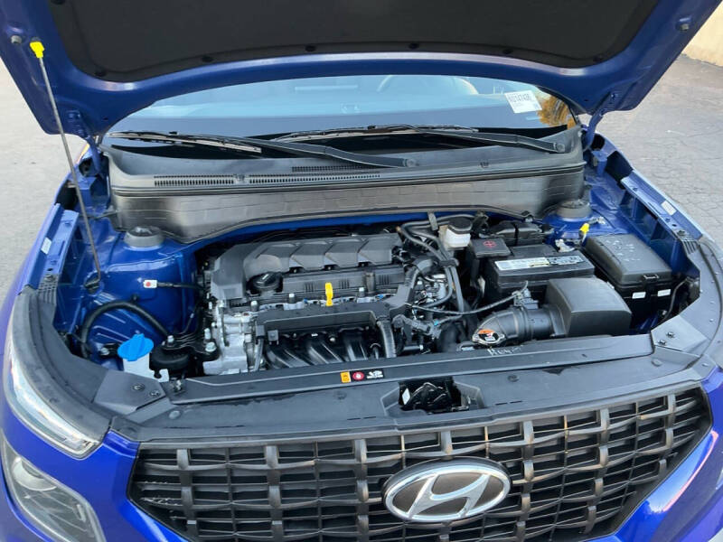 2022 Hyundai Venue SE