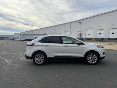 2020 Ford Edge Titanium
