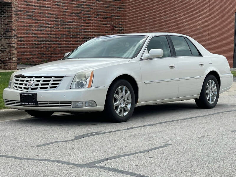 2010 Cadillac DTS for sale at Schaumburg Motor Cars in Schaumburg IL