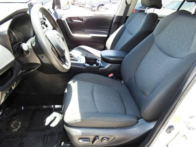 2021 Toyota RAV4  - $23,900