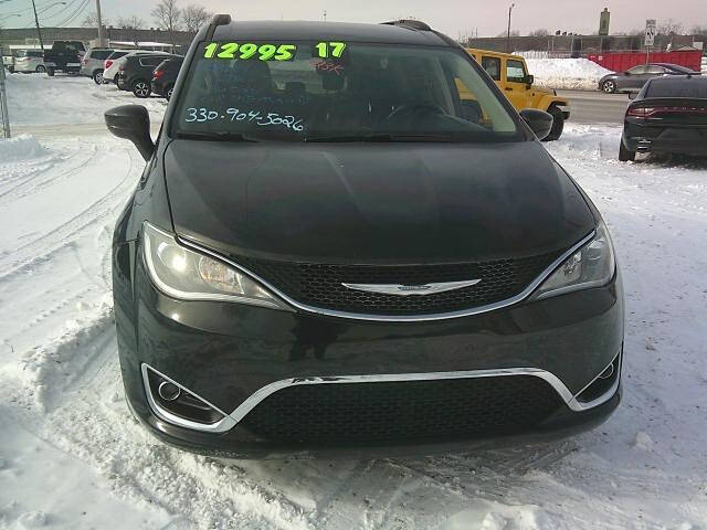 2017 Chrysler Pacifica Touring Plus