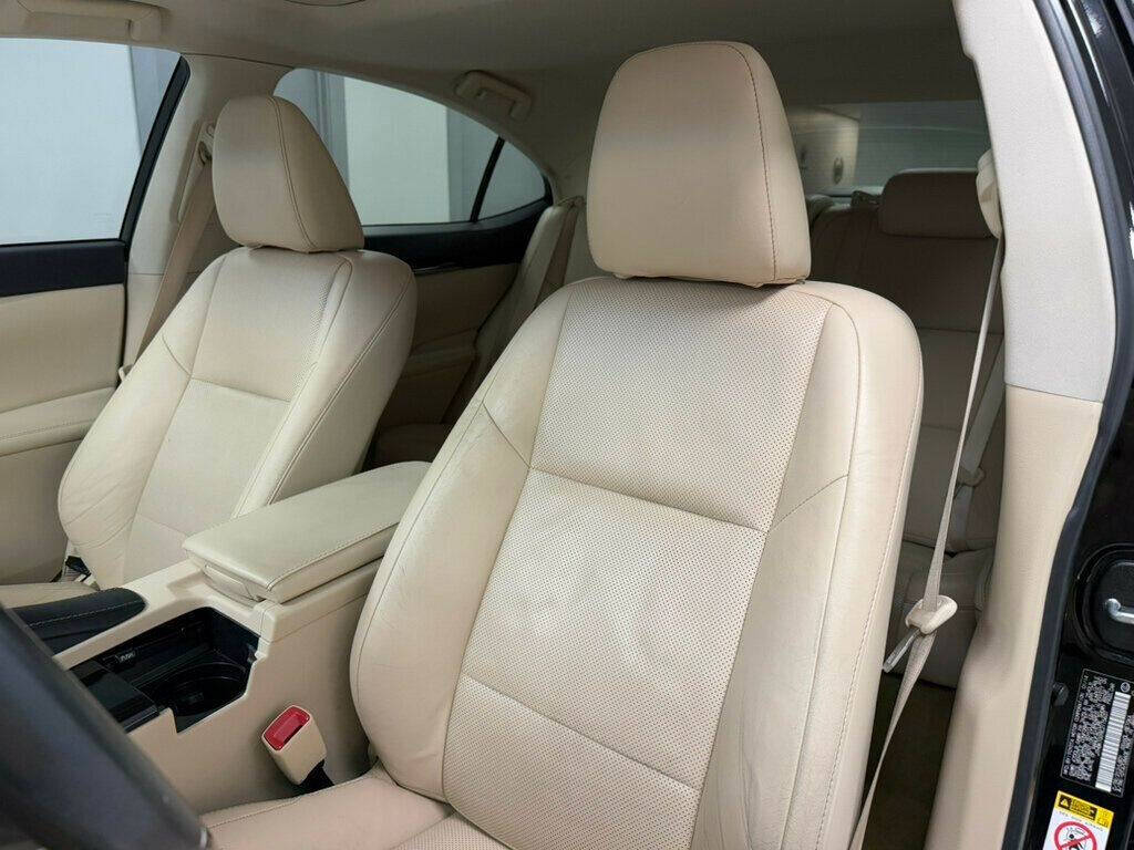 2014 Lexus ES 350 for sale at Conway Imports in   Streamwood, IL