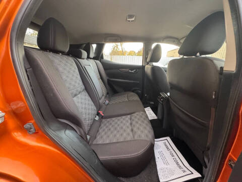 2017 Nissan Rogue Sport SV