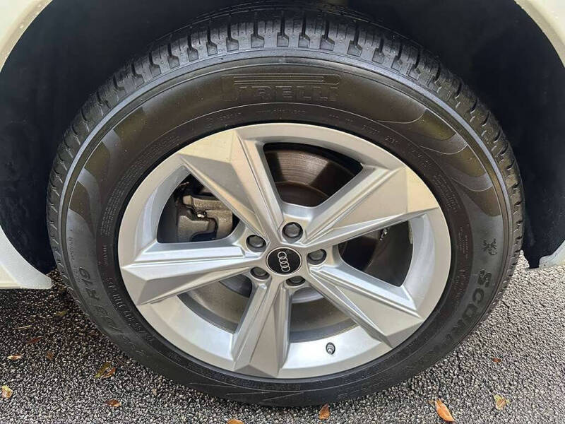 2024 Audi Q7 quattro Premium Plus 45 TFSI