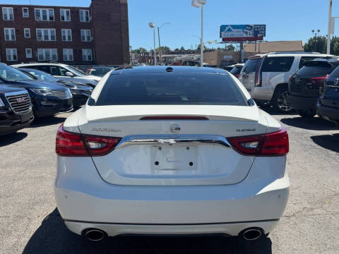 2017 Nissan Maxima Platinum