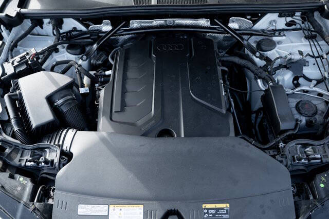 2025 Audi Q5 quattro Premium Plus TFSI