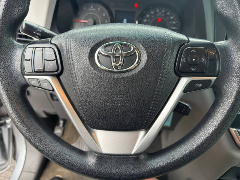 2017 Toyota Sienna