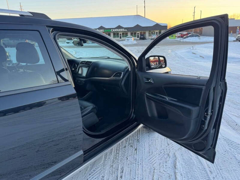 2020 Dodge Journey Crossroad