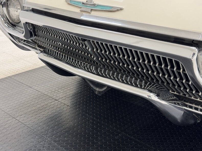 1963 Ford Thunderbird