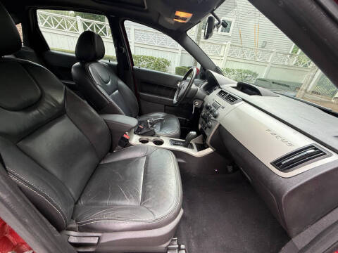 2009 Ford Focus SES