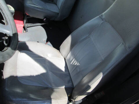 2005 Freightliner Business class M2