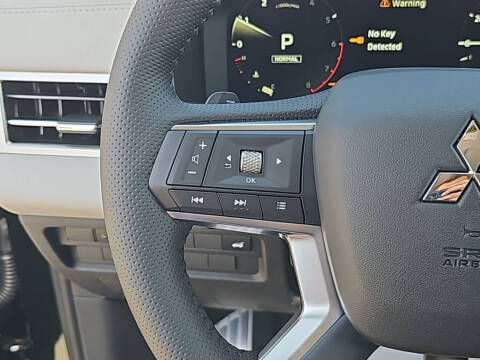 2025 Mitsubishi Outlander SEL Platinum Edition