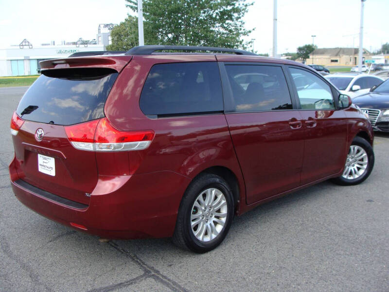 2014 Toyota Sienna