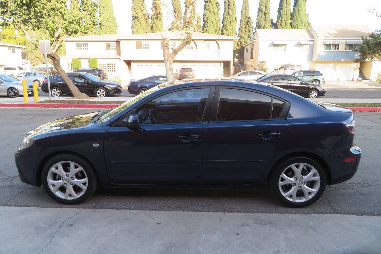 2009 Mazda Mazda3 for sale at The Car Vendor LLC in Bellflower, CA