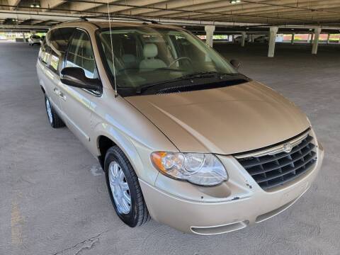 2007 Chrysler Town and Country for sale at Red Rock's Autos in Denver CO